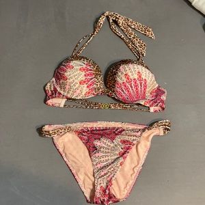 Victoria’s Secret bombshell 2 piece bikini